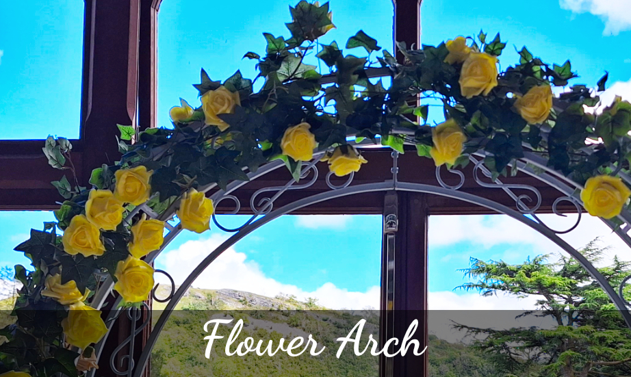 Link to wedding flower arch photo gallery